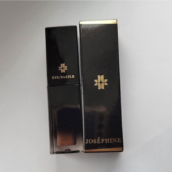 Josephine Cosmetics Eye Dazzle Liquid Metallic Eyeshadow - Picture 1 of 4